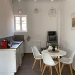 Апартаменты Cozy With Terrace - Old Town *