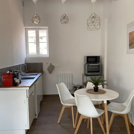 Appartement Cozy With Terrace - Old Town *