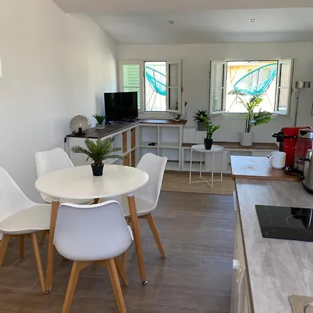 Appartement Cozy With Terrace - Old Town *